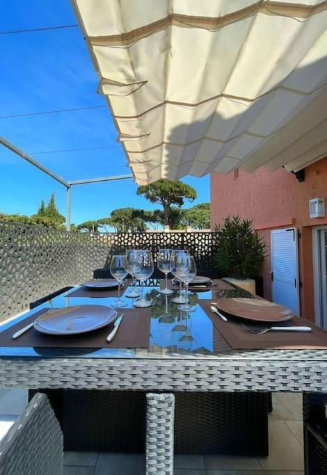 Studio Climatise, Terrasse, Parking Prive, 50M De La Plage 쎙뜨호뻬 외부 사진