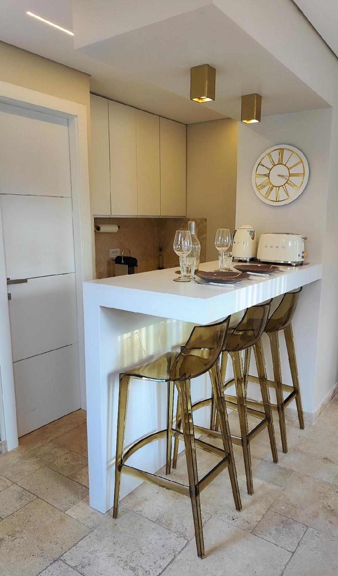 Studio Climatise, Terrasse, Parking Prive, 50M De La Plage 쎙뜨호뻬 외부 사진