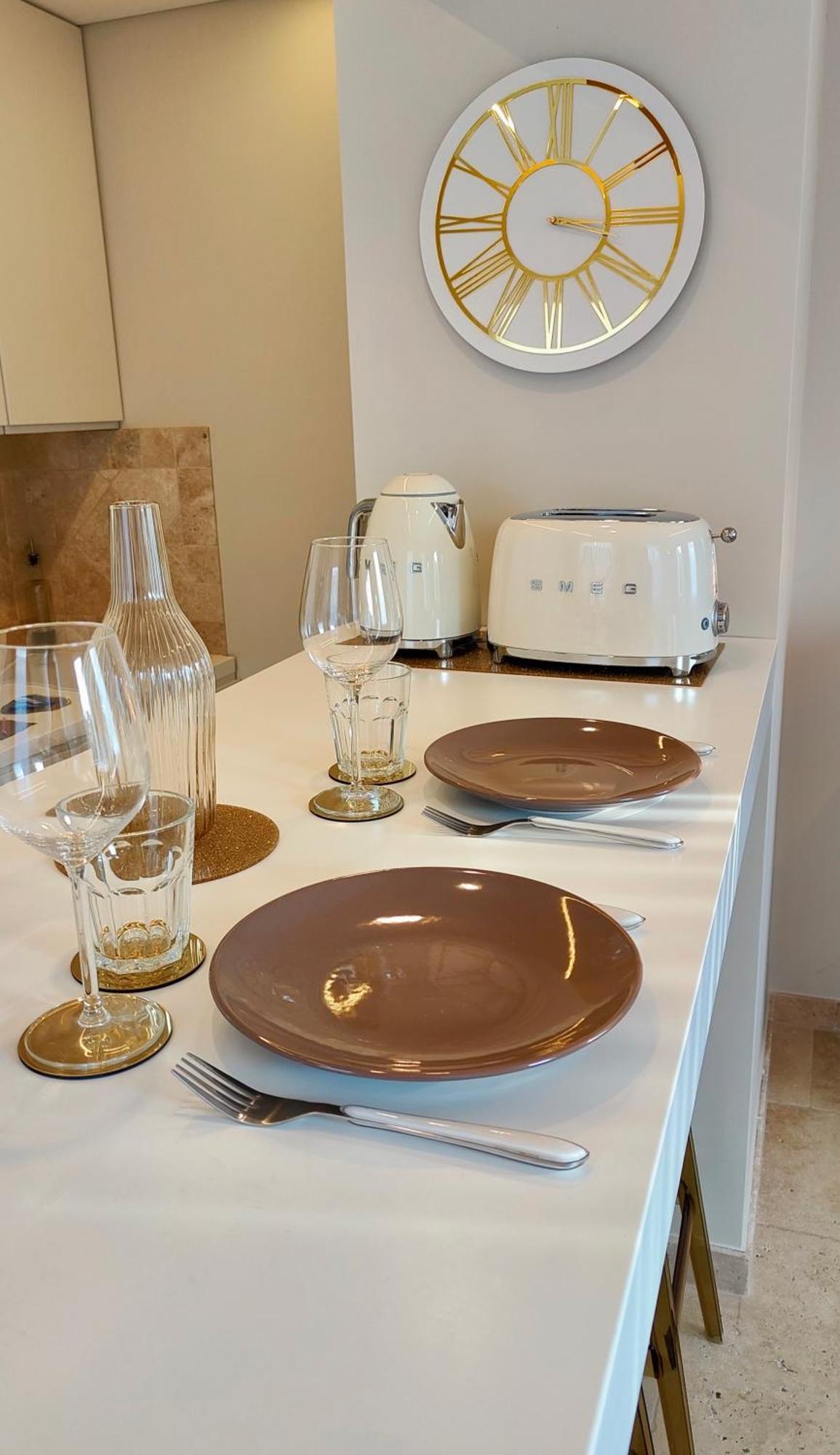Studio Climatise, Terrasse, Parking Prive, 50M De La Plage 쎙뜨호뻬 외부 사진