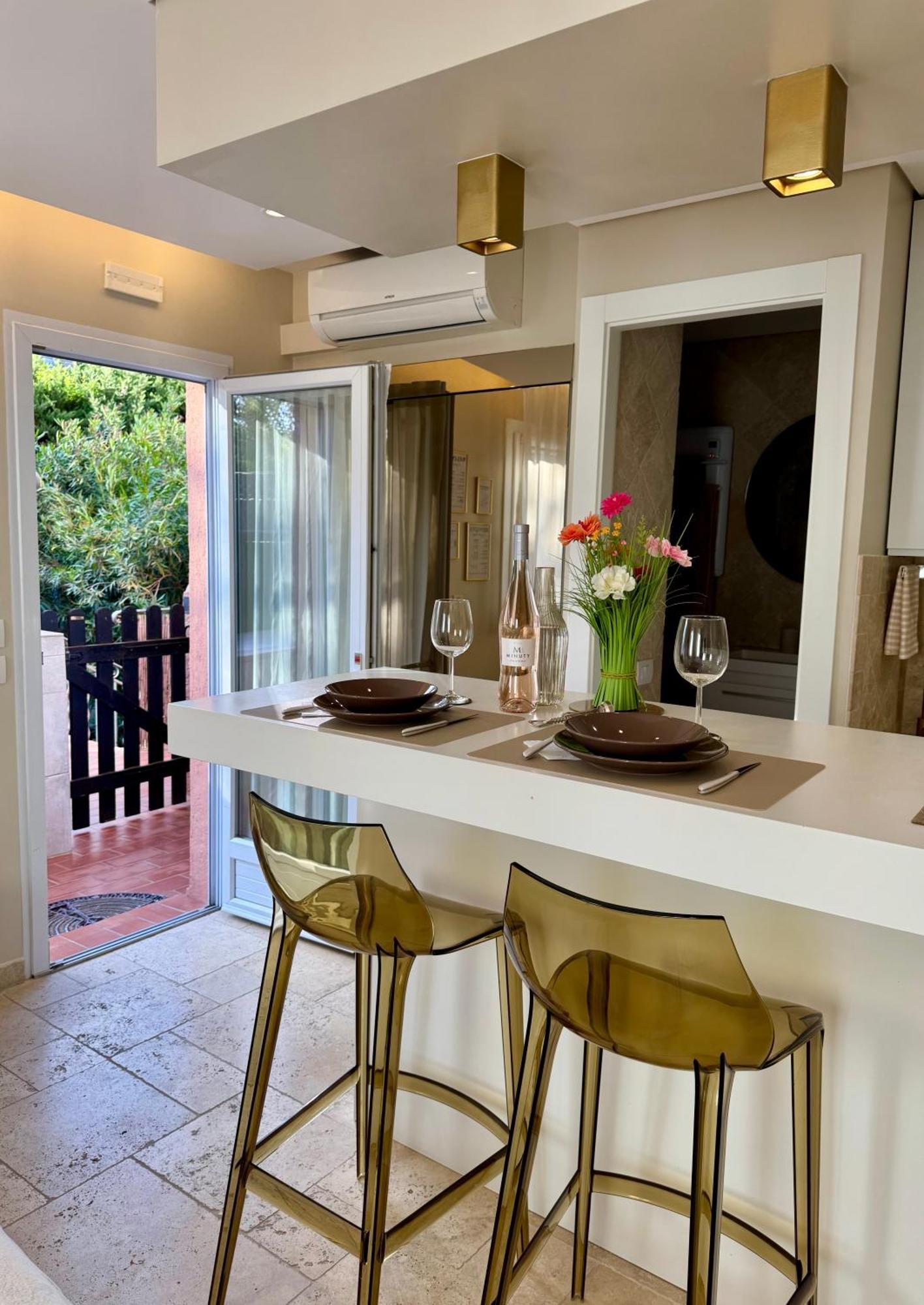 Studio Climatise, Terrasse, Parking Prive, 50M De La Plage 쎙뜨호뻬 외부 사진