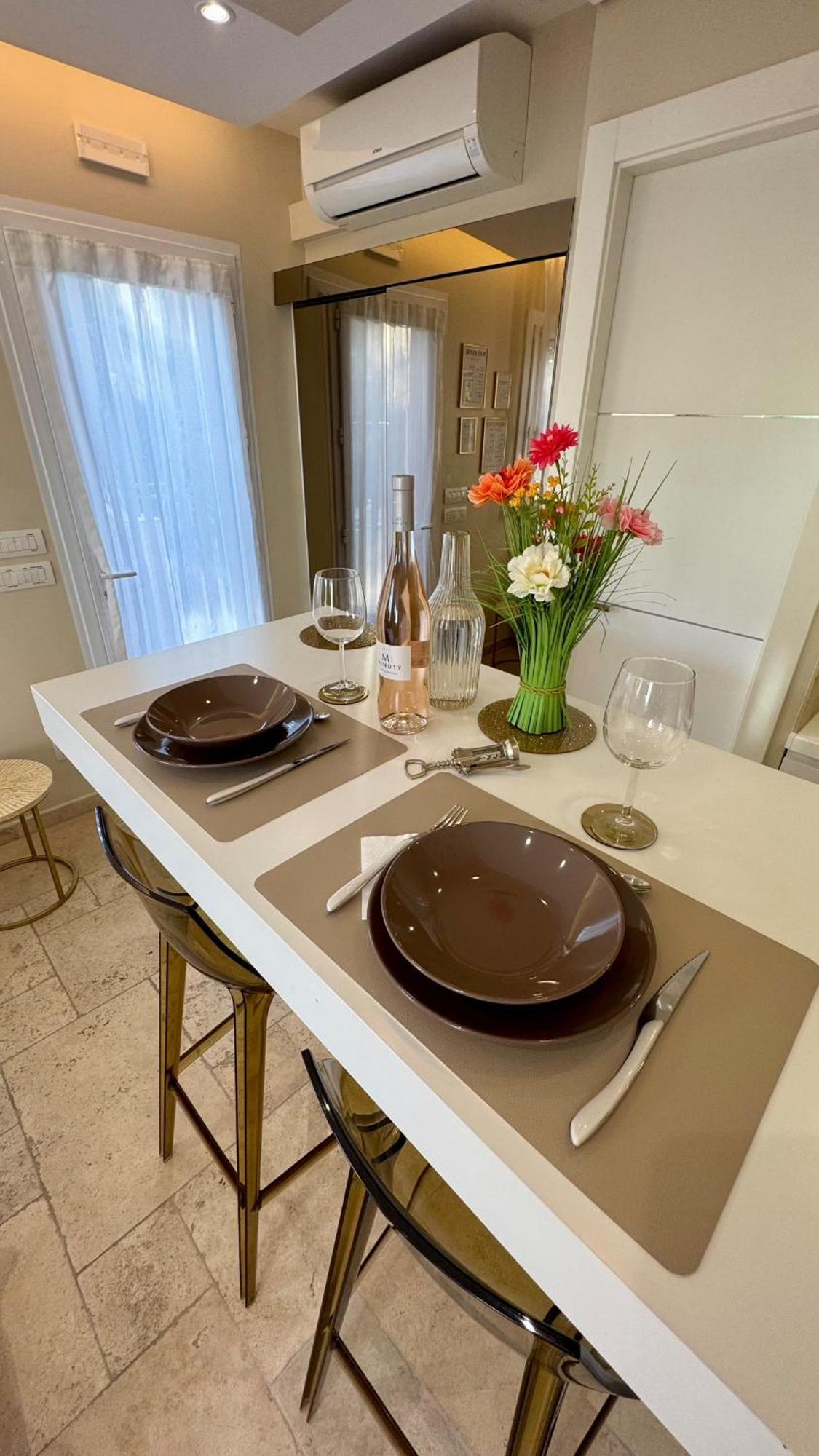 Studio Climatise, Terrasse, Parking Prive, 50M De La Plage 쎙뜨호뻬 외부 사진