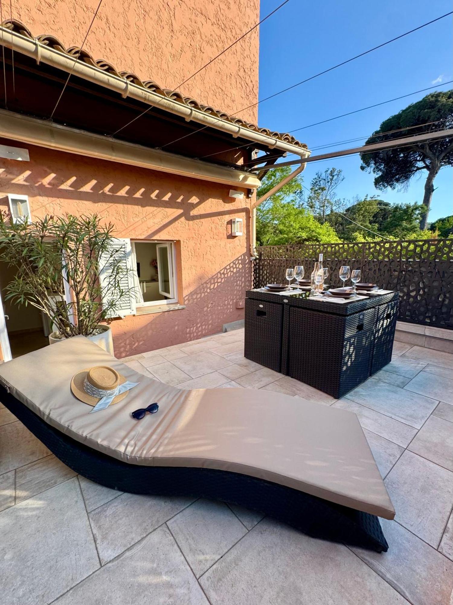Studio Climatise, Terrasse, Parking Prive, 50M De La Plage 쎙뜨호뻬 외부 사진